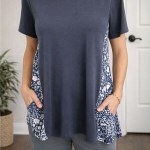 Women's DG2 Navy Blue Patterned Top
